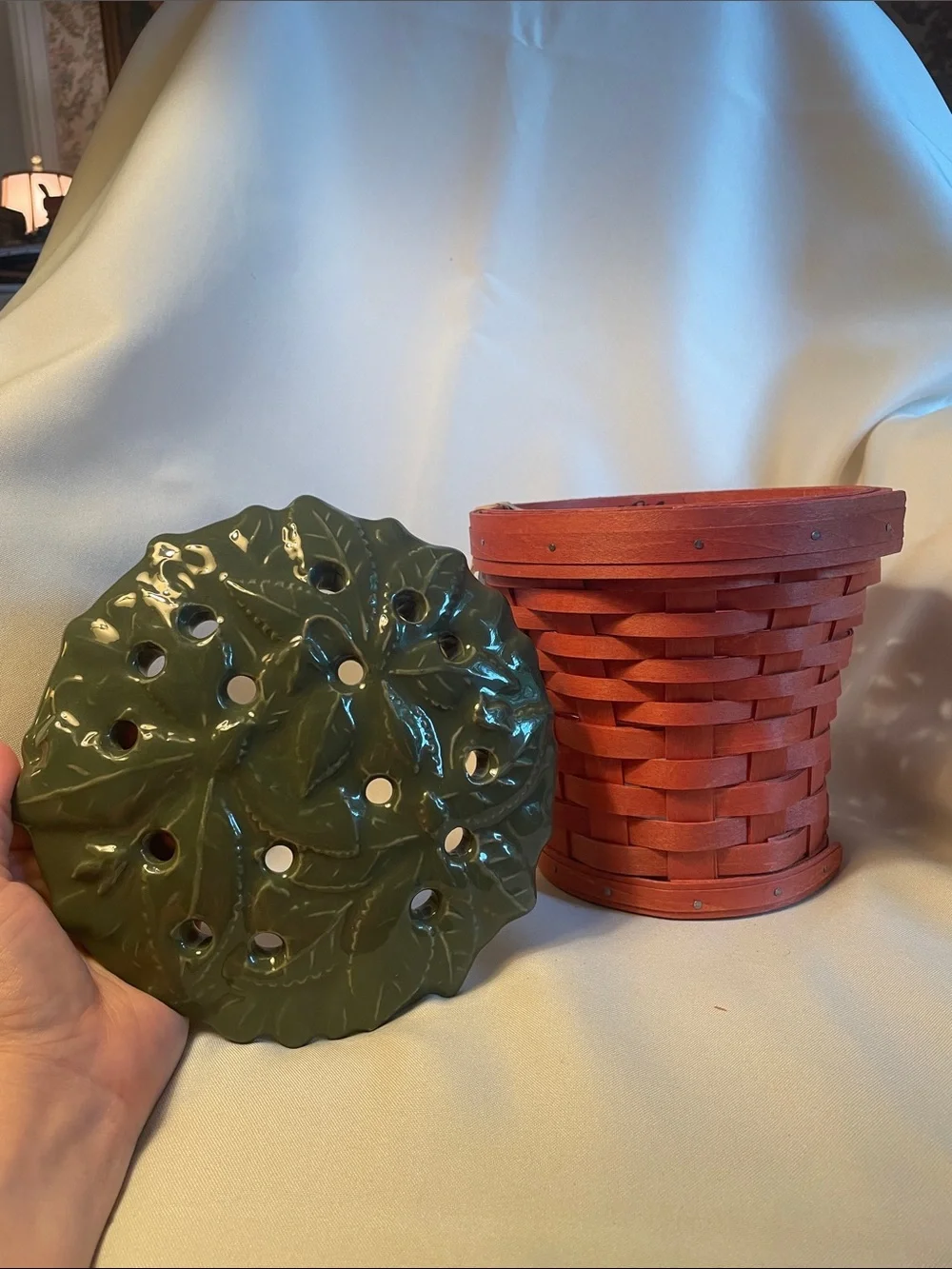 Longaberger collectors club Clay pot basket missing plate